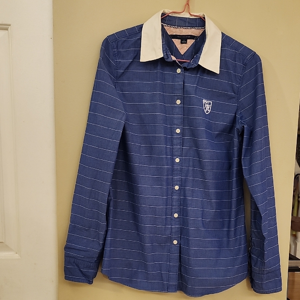 Women's Blue Dress Shirt with White Collar